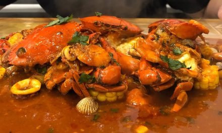 Seafood Tumpah: Tren Makanan Kekinian Yang Sedang Booming