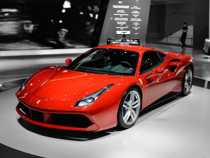 Ferrari 488: Sensasi Berkendara Di Balik Keindahan Supercar
