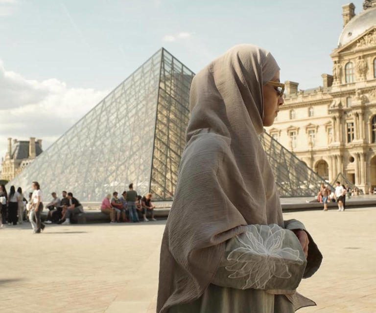 Natasha Rizky Tunjukkan Pesona Elegan Saat Menyusuri Paris