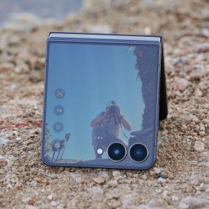 Galaxy Z Flip 7 Hadir Lebih Tipis, Lebih Kuat, Dan Lebih Pintar