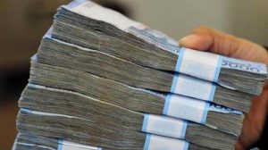 Bikin Dompet Kaget! Rupiah Tembus Rp18.029 Per Dollar AS