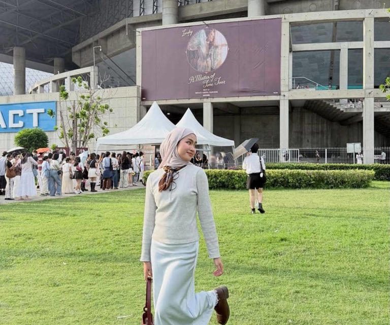 Seru Banget! Xaviera Putri Nikmati Konser Laufey Di Bangkok