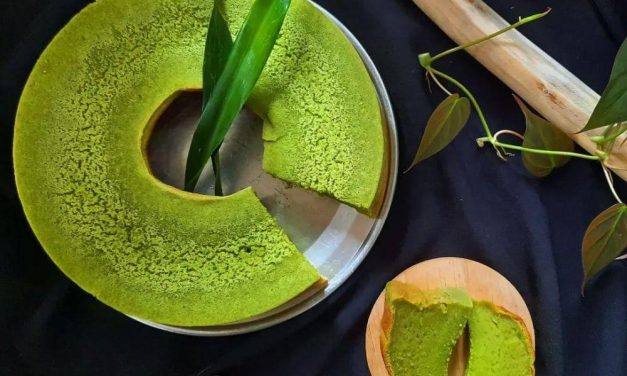 Bolu Kojo Khas Palembang: Kue Hijau Legit Beraroma Pandan