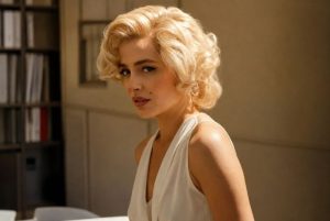 Transformasi Mengejutkan Dakota Johnson Jadi Marilyn Monroe