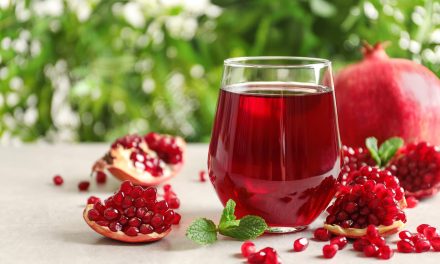 Jus Delima Superfood: Kaya Polifenol, Kendalikan Gula Darah