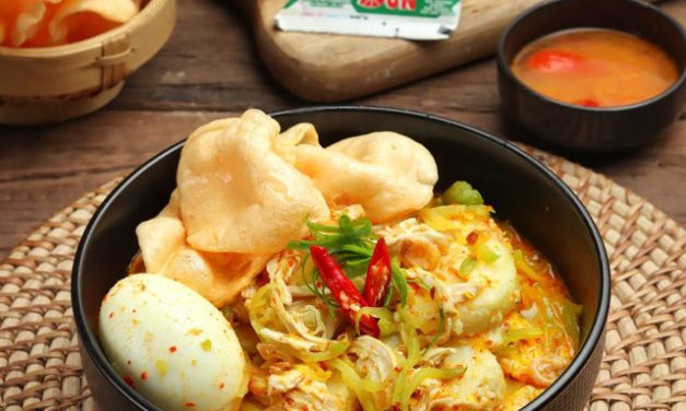 Lontong Kari: Kuliner Nusantara Yang Gurih & Menggoda Selera