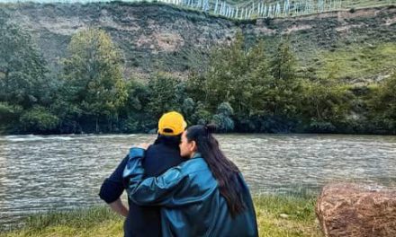 Potret Romantis Sonakshi Sinha & Zaheer Iqbal Jelajahi Bhutan