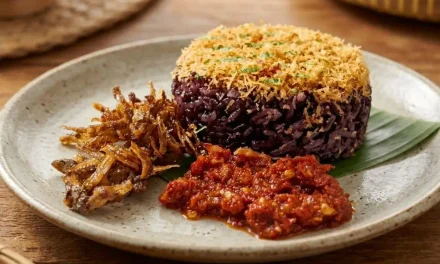 Songkolo Bagadang, Kuliner Malam Khas Makassar Yang Gurih