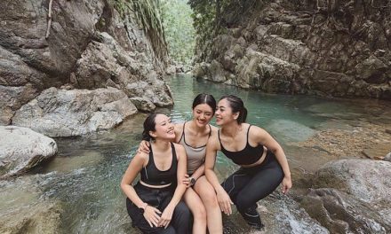 Liburan Anti Bosan! Anissa Aziza Pilih Hiking Ke Air Terjun Bogor