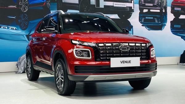Bertenaga Dan Stylish! Hyundai Venue Andalkan Mesin 1.0 Turbo
