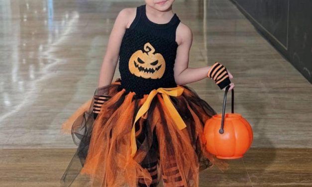 Bak Bintang Cilik! Gaya Moana Saat Kenakan Kostum Halloween