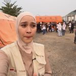 Turun Langsung! Zaskia Adya Mecca Ikut Padamkan Karhutla